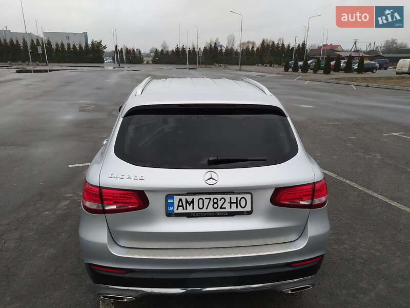 Внедорожник / Кроссовер Mercedes-Benz GLC-Class 2015 в Житомире