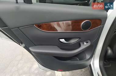 Позашляховик / Кросовер Mercedes-Benz GLC-Class 2015 в 