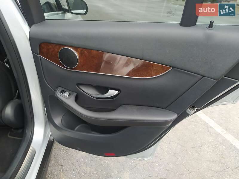 Внедорожник / Кроссовер Mercedes-Benz GLC-Class 2015 в Житомире