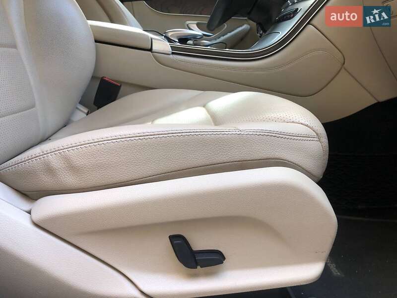 Позашляховик / Кросовер Mercedes-Benz GLC-Class 2018 в Києві