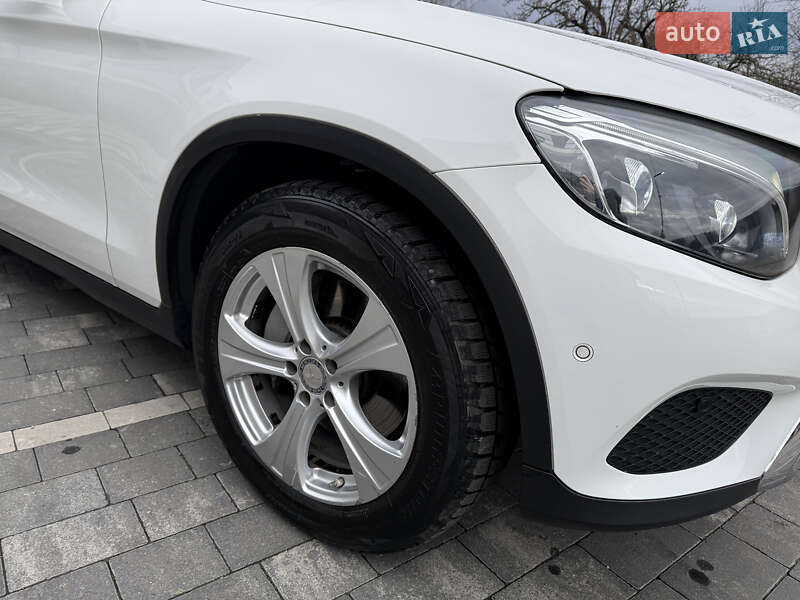 Внедорожник / Кроссовер Mercedes-Benz GLC-Class 2015 в Ужгороде