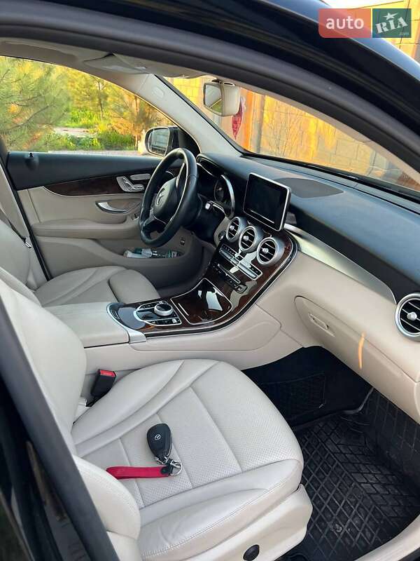 Позашляховик / Кросовер Mercedes-Benz GLC-Class 2017 в Одесі