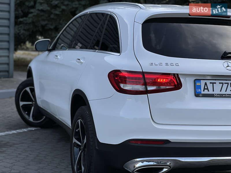 Позашляховик / Кросовер Mercedes-Benz GLC-Class 2015 в Івано-Франківську