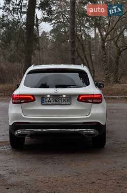Внедорожник / Кроссовер Mercedes-Benz GLC-Class 2017 в 
