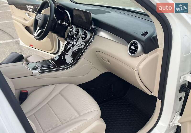 Позашляховик / Кросовер Mercedes-Benz GLC-Class 2020 в Києві