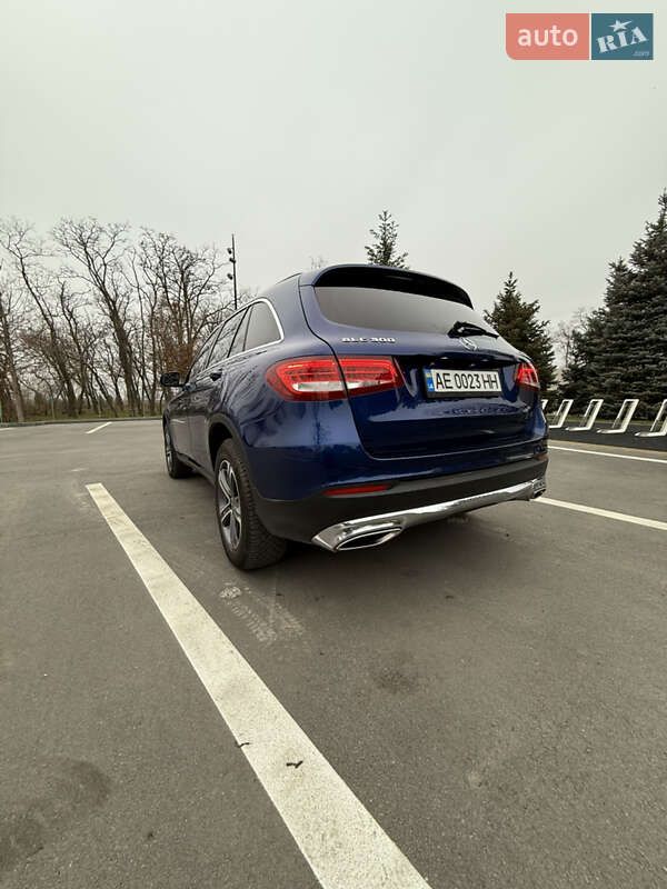 Внедорожник / Кроссовер Mercedes-Benz GLC-Class 2019 в Днепре
