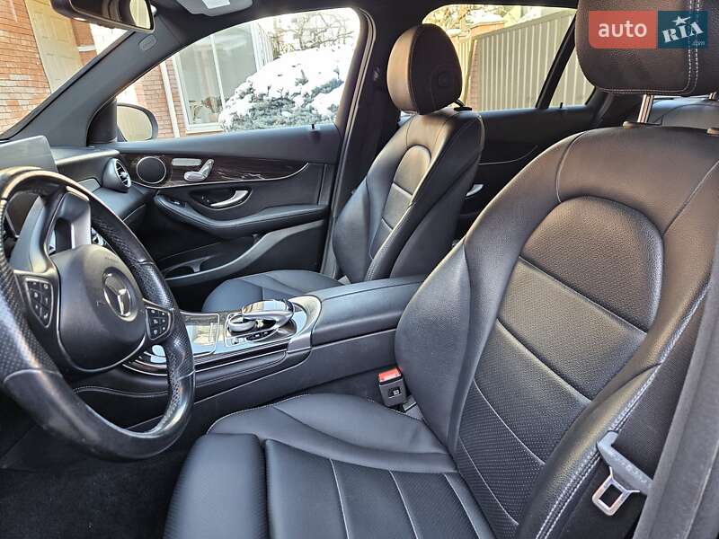 Позашляховик / Кросовер Mercedes-Benz GLC-Class 2016 в Івано-Франківську