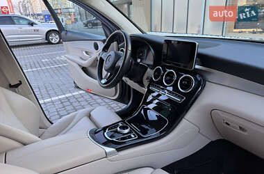 Внедорожник / Кроссовер Mercedes-Benz GLC-Class 2016 в 