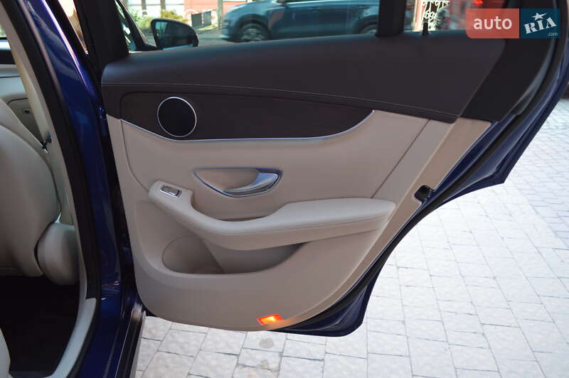 Внедорожник / Кроссовер Mercedes-Benz GLC-Class 2018 в Львове