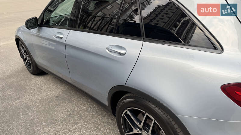 Позашляховик / Кросовер Mercedes-Benz GLC-Class 2015 в Києві