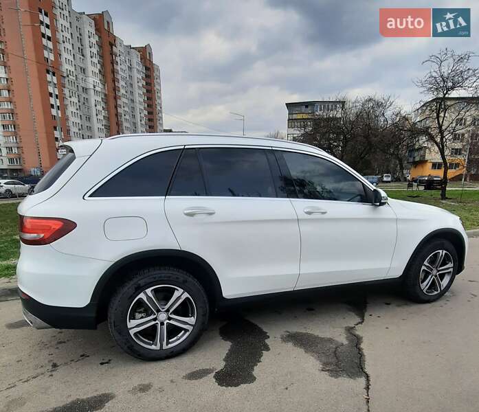 Позашляховик / Кросовер Mercedes-Benz GLC-Class 2016 в Києві