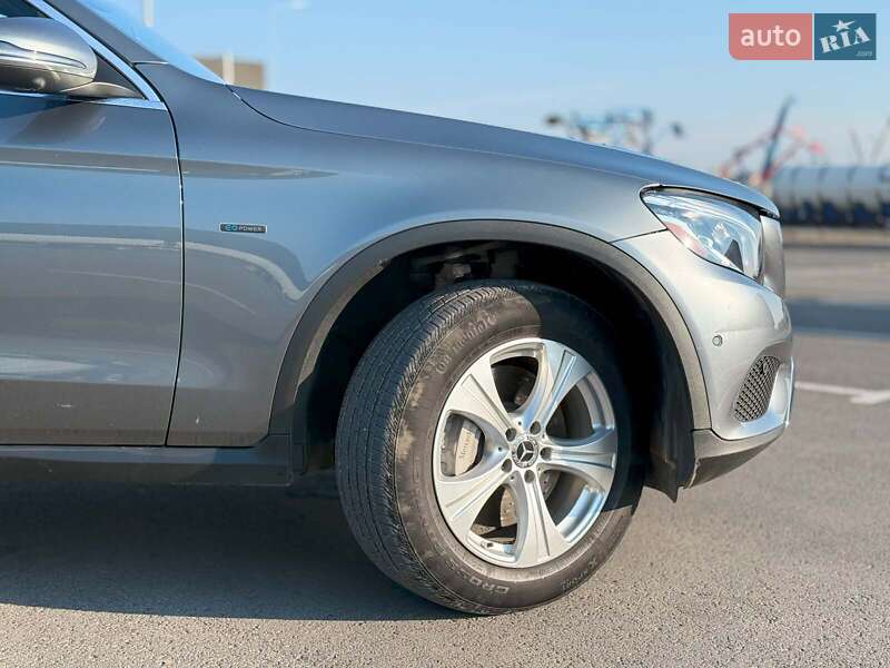 Внедорожник / Кроссовер Mercedes-Benz GLC-Class 2018 в Львове