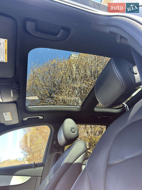 Внедорожник / Кроссовер Mercedes-Benz GLC-Class 2019 в Львове