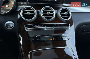 Внедорожник / Кроссовер Mercedes-Benz GLC-Class 2016 в 