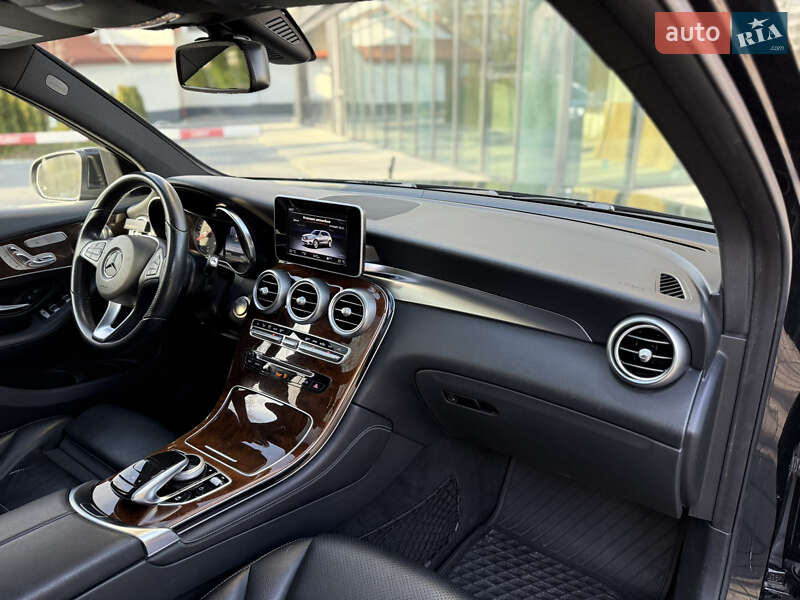 Внедорожник / Кроссовер Mercedes-Benz GLC-Class 2016 в Львове
