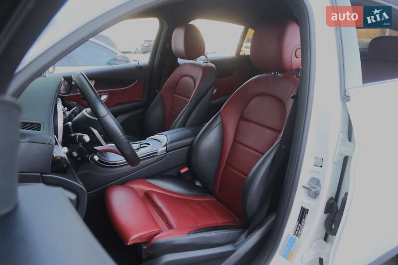 Внедорожник / Кроссовер Mercedes-Benz GLC-Class 2016 в Киеве