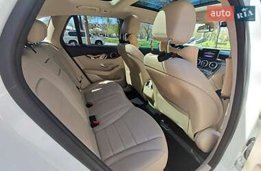 Позашляховик / Кросовер Mercedes-Benz GLC-Class 2017 в 
