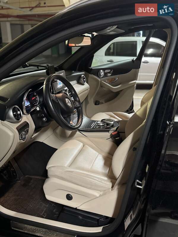 Позашляховик / Кросовер Mercedes-Benz GLC-Class 2018 в Чернівцях