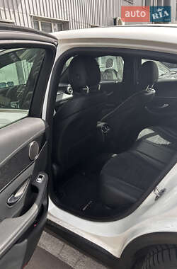 Позашляховик / Кросовер Mercedes-Benz GLC-Class 2022 в 