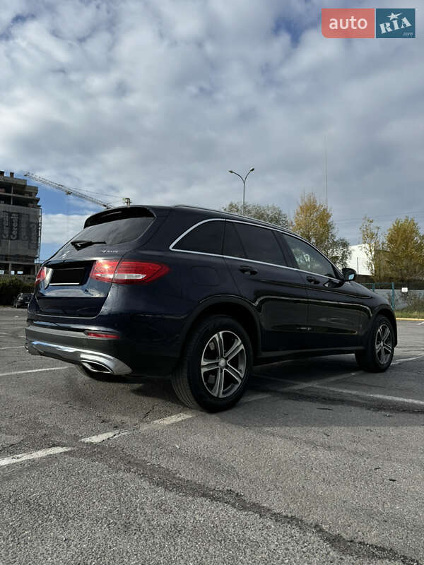 Позашляховик / Кросовер Mercedes-Benz GLC-Class 2015 в Києві