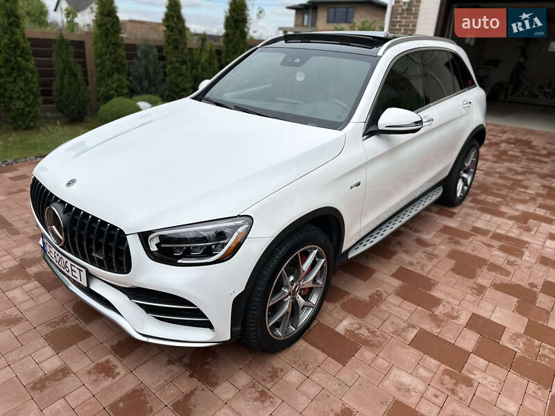 Внедорожник / Кроссовер Mercedes-Benz GLC-Class 2022 в 