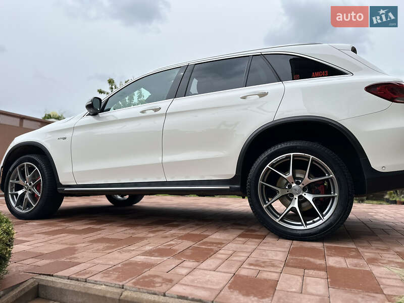 Позашляховик / Кросовер Mercedes-Benz GLC-Class 2022 в Чернівцях