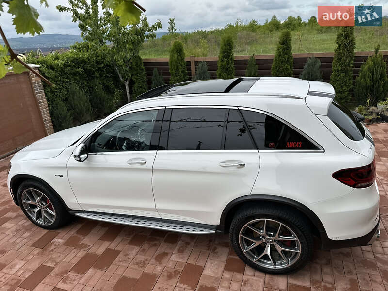 Позашляховик / Кросовер Mercedes-Benz GLC-Class 2022 в Чернівцях