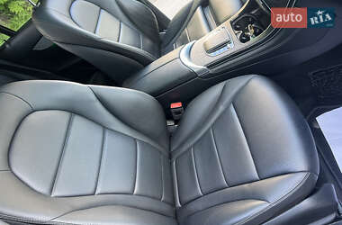 Внедорожник / Кроссовер Mercedes-Benz GLC-Class 2019 в 