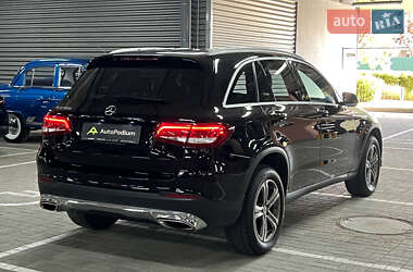 Внедорожник / Кроссовер Mercedes-Benz GLC-Class 2017 в 