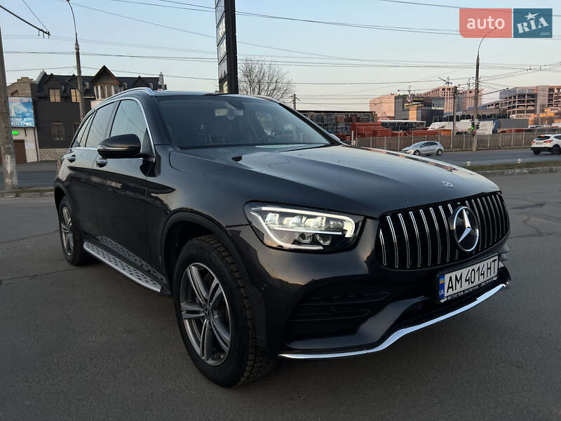Внедорожник / Кроссовер Mercedes-Benz GLC-Class 2020 в 
