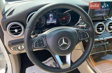 Внедорожник / Кроссовер Mercedes-Benz GLC-Class 2018 в 