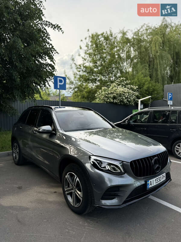 Внедорожник / Кроссовер Mercedes-Benz GLC-Class 2016 в 
