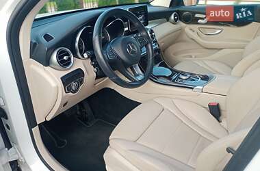 Внедорожник / Кроссовер Mercedes-Benz GLC-Class 2017 в 