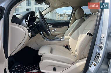 Внедорожник / Кроссовер Mercedes-Benz GLC-Class 2022 в 