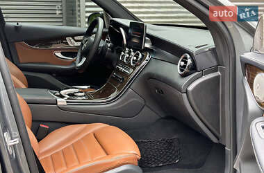 Внедорожник / Кроссовер Mercedes-Benz GLC-Class 2017 в 