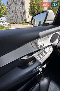 Внедорожник / Кроссовер Mercedes-Benz GLC-Class 2019 в 