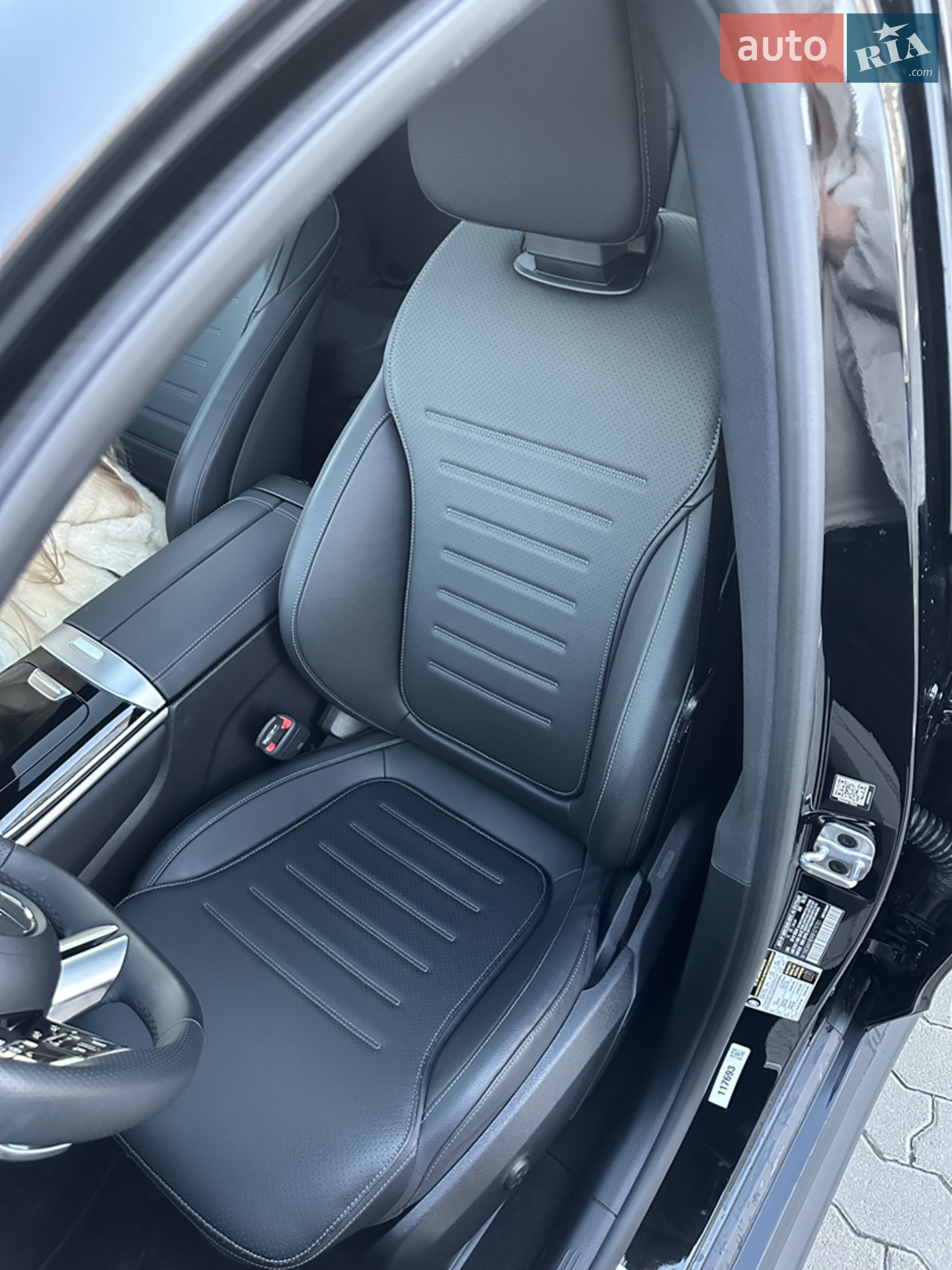 2023 Mercedes-Benz GLC - мініатюра 26