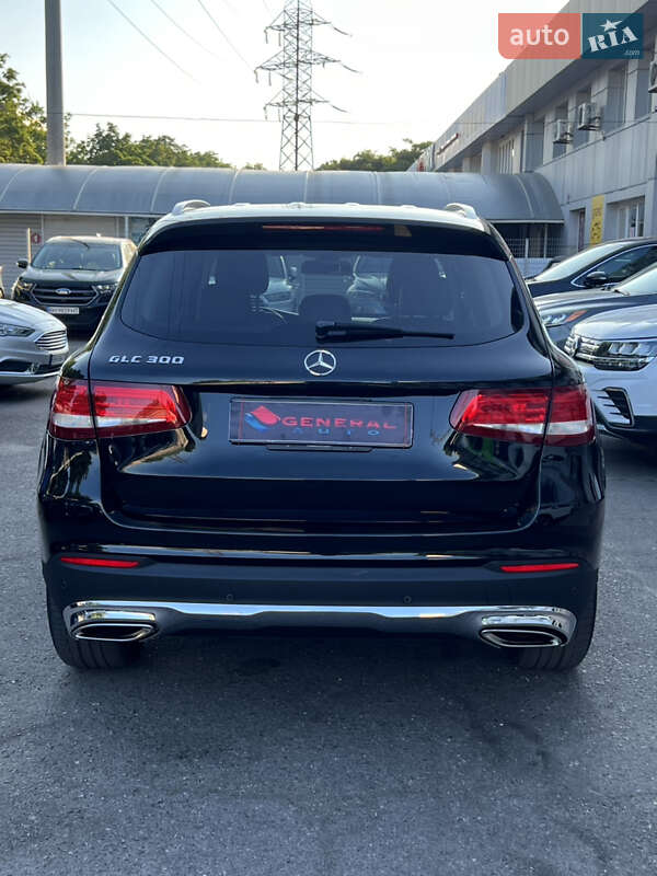 Внедорожник / Кроссовер Mercedes-Benz GLC-Class 2016 в Одессе