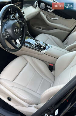 Внедорожник / Кроссовер Mercedes-Benz GLC-Class 2016 в 