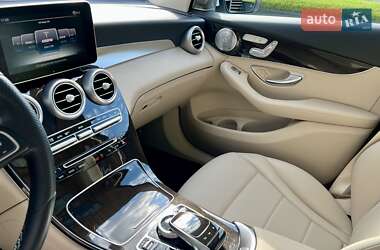 Внедорожник / Кроссовер Mercedes-Benz GLC-Class 2018 в 