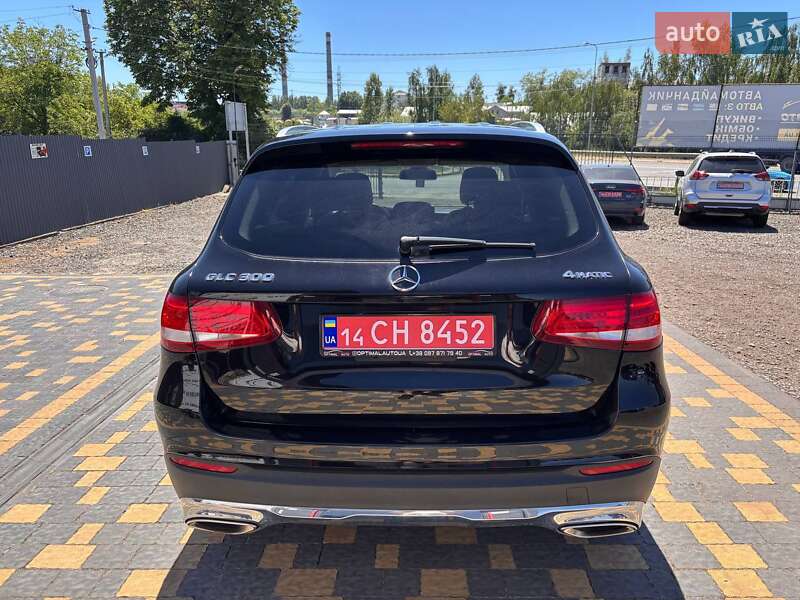 Внедорожник / Кроссовер Mercedes-Benz GLC-Class 2016 в Львове