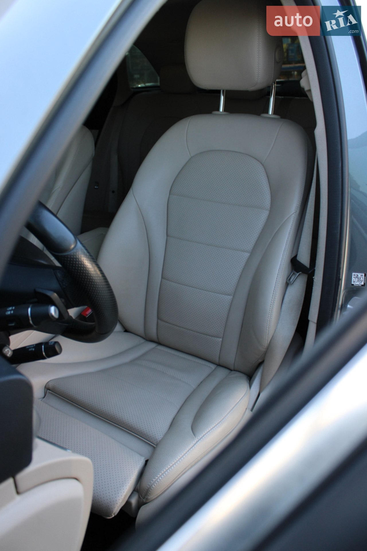 2016 Mercedes-Benz GLC - мініатюра 25