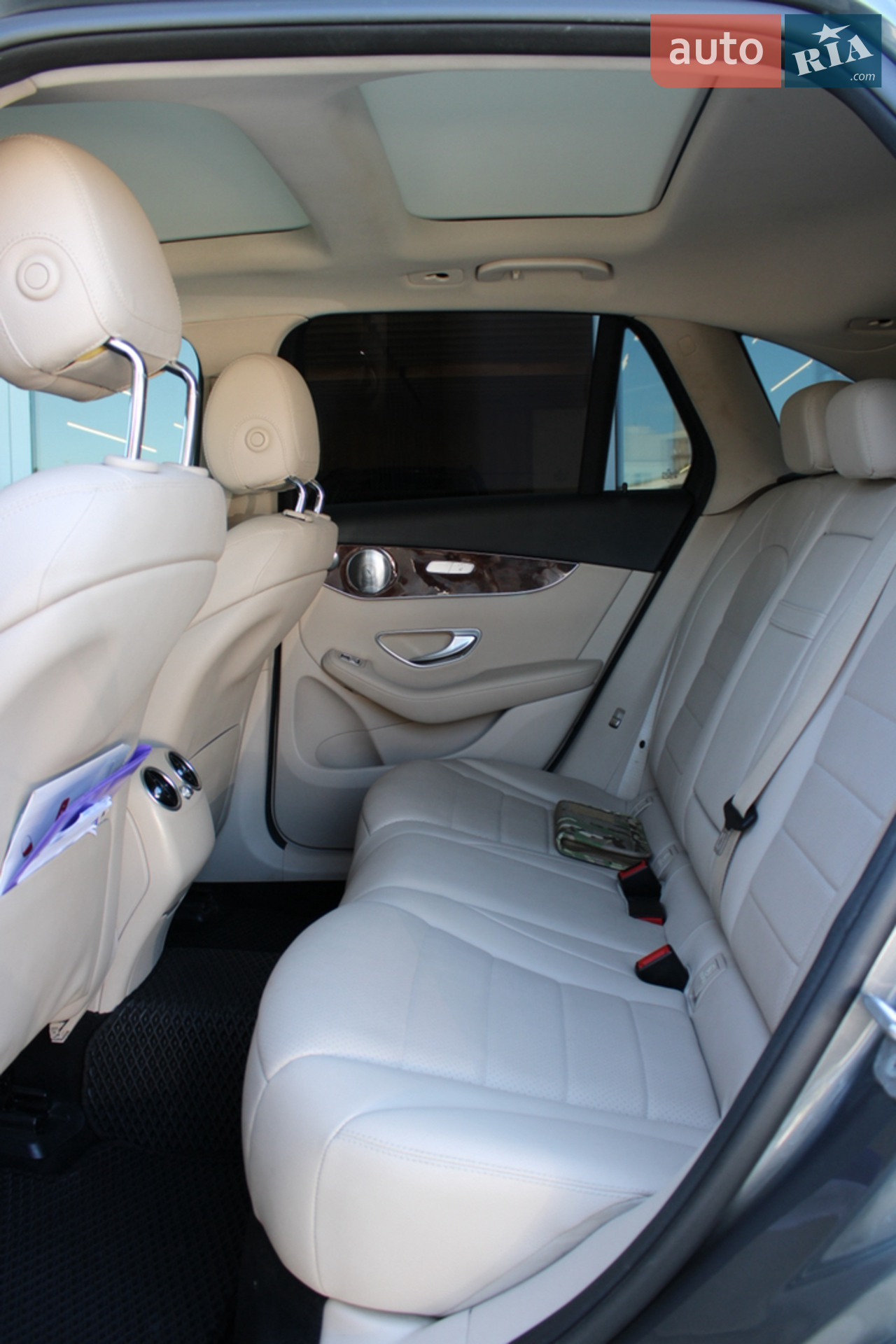 2016 Mercedes-Benz GLC - мініатюра 29