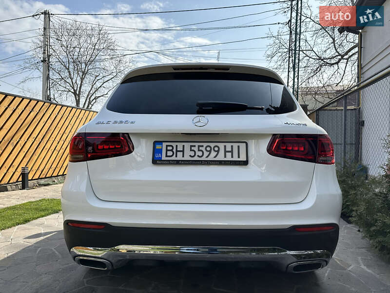 Внедорожник / Кроссовер Mercedes-Benz GLC-Class 2022 в Одессе фото 5 Внедорожник / Кроссовер Mercedes-Benz GLC-Class 2022 в Одессе