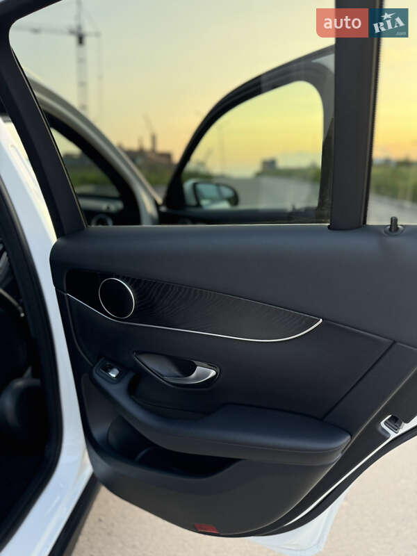 Позашляховик / Кросовер Mercedes-Benz GLC-Class 2019 в Рівному