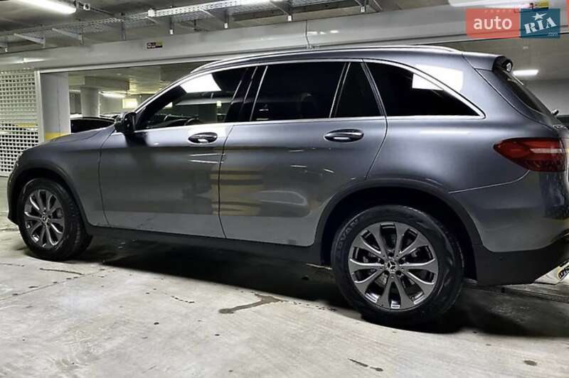 Позашляховик / Кросовер Mercedes-Benz GLC-Class 2017 в Києві