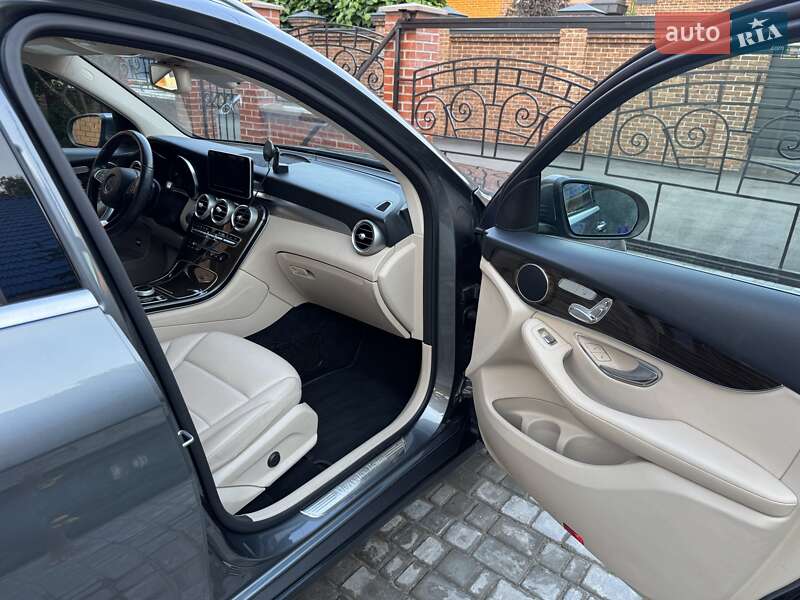 Внедорожник / Кроссовер Mercedes-Benz GLC-Class 2018 в Киеве