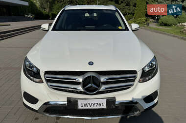 Позашляховик / Кросовер Mercedes-Benz GLC-Class 2017 в 