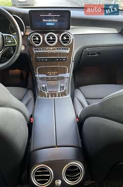 Внедорожник / Кроссовер Mercedes-Benz GLC-Class 2021 в 