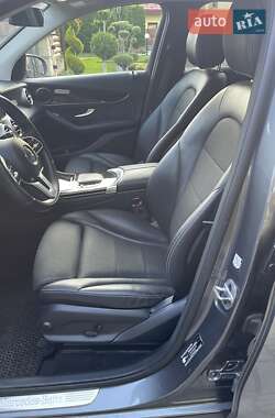 Внедорожник / Кроссовер Mercedes-Benz GLC-Class 2021 в 